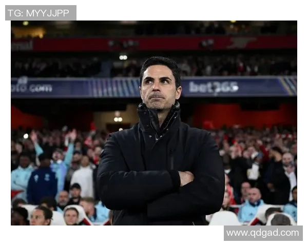 足球明星化身幕后英雄揭秘他们不为人知的训练与生活故事